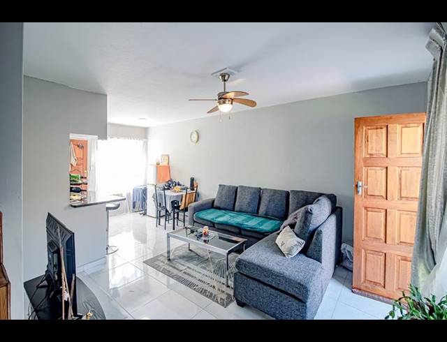 2 BEDROOM TOWNHOUSE FOR SALE IN ANNLIN